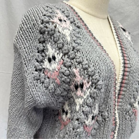 Koret cottagecore gray knit pom pom semi cropped cardigan sweater Size Petite - Picture 7 of 16